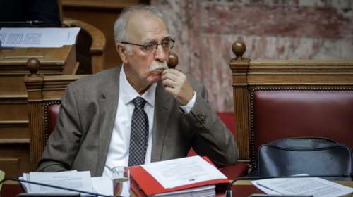 Επίθεση ΝΔ - ΚΙΝΑΛ σε Βίτσα για τα κονδύλια του προσφυγικού