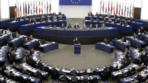 Die Zeit: Γιατί η Ευρώπη κινδυνεύει σοβαρά από την άνοδο της ακροδεξιάς