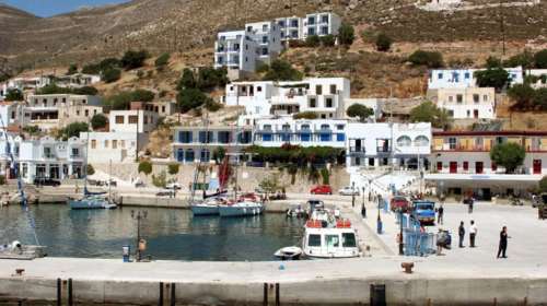 Απίστευτο: Ο ιερέας δεν έδινε φέρετρο για νεκρό στην Τήλο