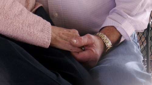 Πήλιο: Ζευγάρι ηλικιωμένων έφυγε αγκαλιασμένο από τη ζωή