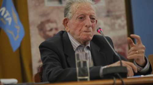 Απεβίωσε ο αντιστασιακός και συγγραφέας Βαρδής Β. Βαρδινογιάννης