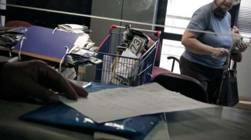 Ο λογαριασμός: Τι θα πληρώσουμε το 2019 - Όλοι οι φόροι