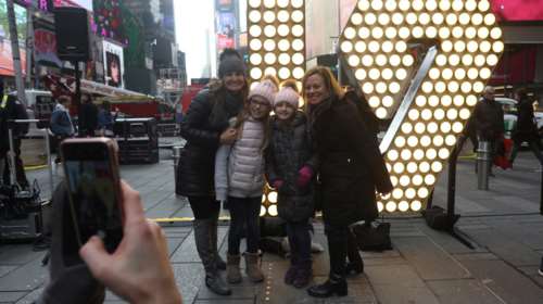 Έτοιμη η Τάιμς Σκουέρ να υποδεχτεί την άφιξη του νέου έτους