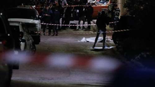 Παραδόθηκε ο δράστης της δολοφονίας στον Πειραιά