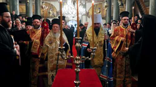 Αυτοκέφαλη η Ουκρανική Εκκλησία με υπογραφή Βαρθολομαίου