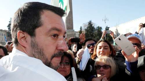 Ξεσηκωμός Ιταλών δημάρχων κατά του Σαλβίνι