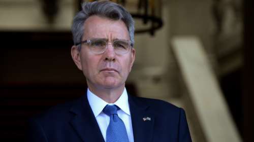 Πρέσβης ΗΠΑ για Ρουβίκωνα: Χαζός και άσκοπος βανδαλισμός