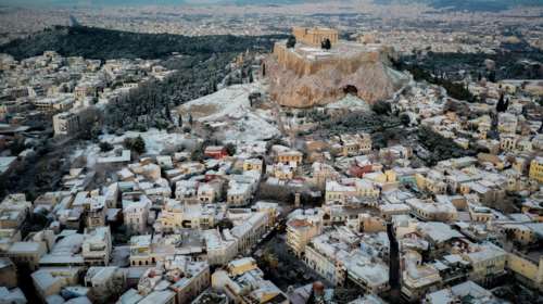 Στα λευκά η Αττική από τον &quot;Τηλέμαχο&quot;- Κλειστοί δρόμοι