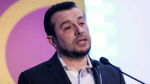 Ο Νίκος Παππάς &quot;προκαλεί&quot; τη ΝΔ να καταθέσει πρόταση μομφής