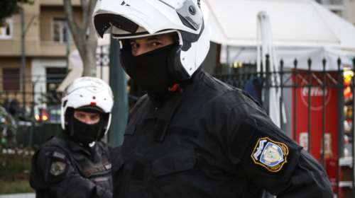 Στον εισαγγελέα ο 62χρονος που έστελνε απειλητικά μηνύματα σε βουλευτές