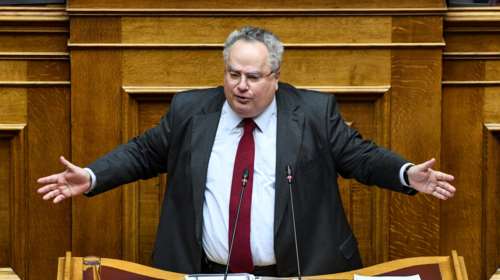 Κοτζιάς στη Βουλή: "Τελειώσαμε πλέον με τον αλυτρωτισμό"