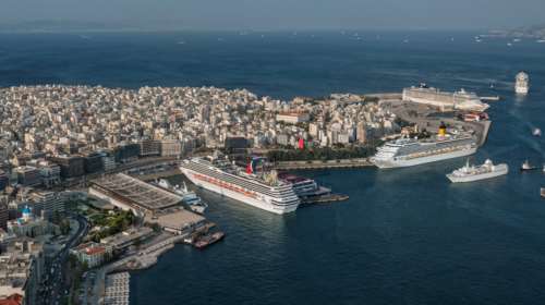 Κανονικά εκτελούνται από τις 12:00 τα δρομολόγια των πλοίων