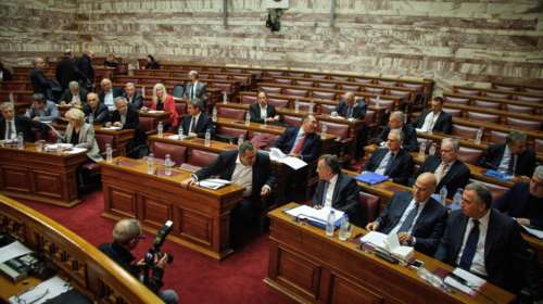 Πόλωση, διχασμός και σαρωτικές αλλαγές στο πολιτικό σκηνικό