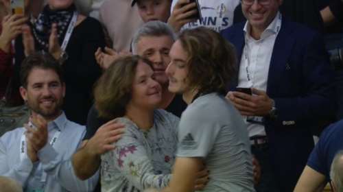 Στέφανος Τσιτσιπάς: Ποια είναι η αυστηρή Ρωσίδα τενίστρια μητέρα του