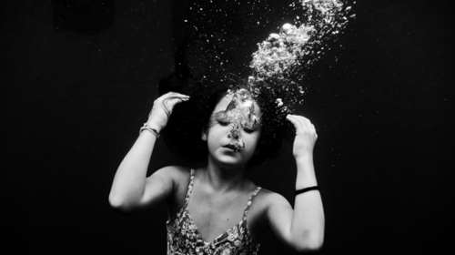 Εντυπωσιακές φωτογραφίες από το βυθό της Ρενέ Ρεβάχ