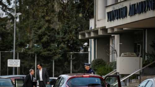 Διαπραγματευση: Μετέωροι για την ώρα οι οφειλέτες της εφορίας