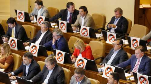 Η Βενεζουέλα διχάζει τη διεθνή κοινότητα