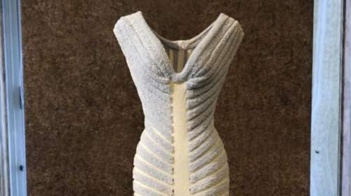 Ο Αντριαν και ο Αζεντίν Αλαϊά συναντιούνται σε μια έκθεση