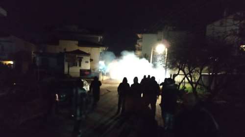 Μολότοφ και χημικά έξω από το σπίτι βουλευτή του ΣΥΡΙΖΑ