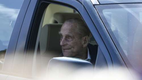 Ο πρίγκιπας Φίλιππος ζήτησε συγγνώμη από τη γυναίκα που τράκαρε