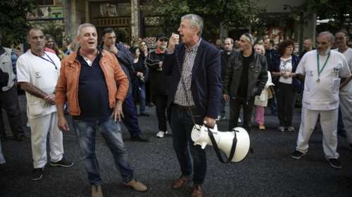 Στάση εργασίας των τραυματιοφορέων και πορεία την Παρασκευή