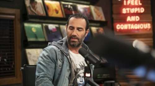 Βινύλιο: Με Διονύση Σαββόπουλο η πρεμιέρα του Αντώνη Κανάκη στον ΣΚΑΪ