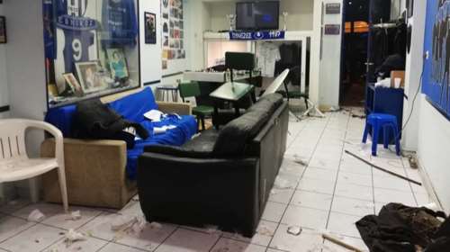 Πειραιάς: Καταδρομική επίθεση &amp; μαχαιριές σε σύνδεσμο φιλάθλων