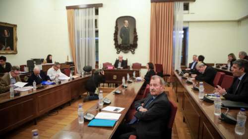 Έκλεισε άρον-άρον το θέμα του Κανονισμού στην Επιτροπή