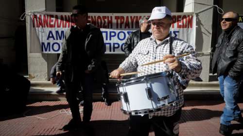 Τετράωρη στάση εργασίας της ΠΟΕΔΗΝ και συγκέντρωση στο ΥΠΟΙΚ