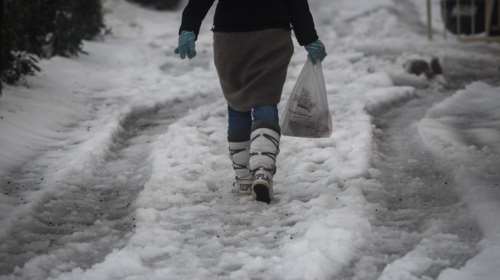 Έντονη χιονόπτωση στα ορεινά των Τρικάλων