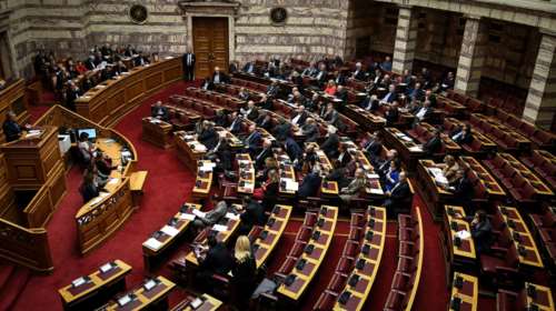 Επιστροφή στο σκληρό ροκ μετά τη διακοπή για τα ελληνοτουρκικά