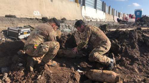 Βόμβες του Β΄ Παγκοσμίου στο αεροδρόμιο Τσιαμπίνο της Ρώμης
