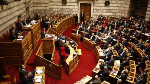 Στην Ολομέλεια της Βουλής το πρωτόκολλο ένταξης της πΓΔΜ στο ΝΑΤΟ [live]