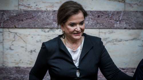 Ντόρα Μπακογιάννη: Θα χρησιμοποιώ τον όρο Βόρεια Μακεδονία