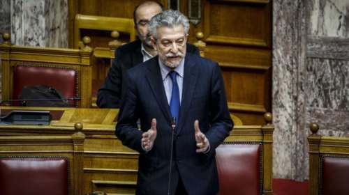 Διαφοροποίηση Κοντονή από Μαξίμου για Συνταγματική Αναθεώρηση