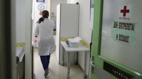 Πώς δρούσε κύκλωμα παράνομων υιοθεσιών: Δύο συλλήψεις αλλοδαπών γυναικών