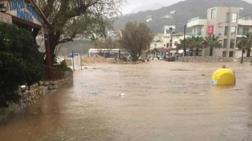 Ως το απόγευμα της Πέμπτης θα προκαλεί προβλήματα η &quot;Χιόνη&quot;