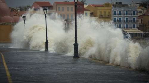 Επιμένει η &quot;Χιόνη&quot; - Βροχές, χιόνια και θυελλώδεις άνεμοι