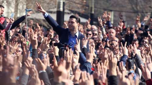 Βαθαίνει η κρίση στην Αλβανία - Βέρτιγκο στο πολιτικό σύστημα