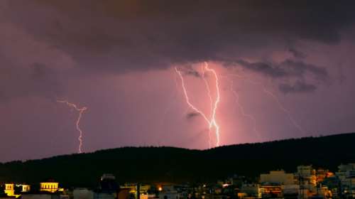Οδηγίες της Πολιτικής Προστασίας λόγω των θυελλωδών ανέμων