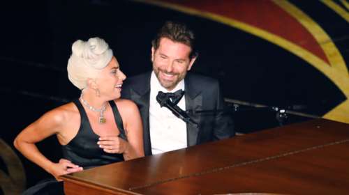 Η Lady Gaga και ο Μπράντλεϊ Κούπερ μαζί στη σκηνή των Oσκαρ