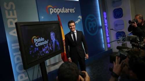 Δημοσκόπηση: Χωρίς πλειοψηφία ο συνασπισμός της Δεξιάς στην Ισπανία