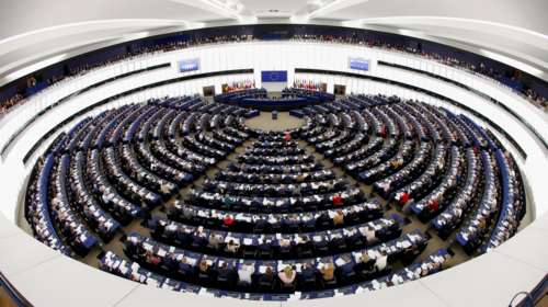 ΕΕ: Αλβανία και Β. Μακεδονία υπό εξέταση από επταμελή επιτροπή