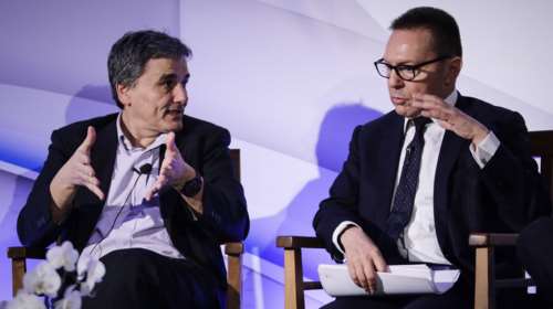 Συνάντηση Τσακαλώτου - Στουρνάρα για τα κόκκινα δάνεια