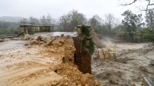 Μeteo: Οι τρεις λόγοι που η Κρήτη «πνίγηκε» από τις βροχές
