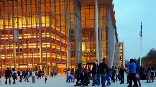 Τρελό Bauhaus πάρτι στο Κέντρο Πολιτισμού Ιδρυμα Σ. Νιάρχος