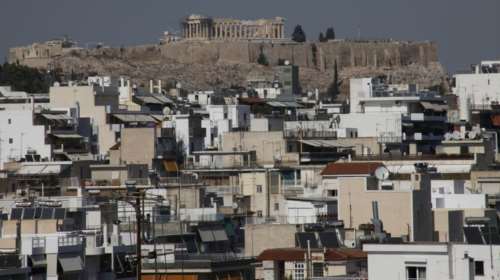 Αυτοψία του ΚΑΣ στα οικόπεδα στο Κουκάκι για το 9όροφο κτίριο