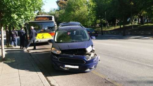 Σύγκρουση λεωφορείου του ΟΑΣΘ με ΙΧ - Νεκρός ο οδηγός του αυτοκινήτου