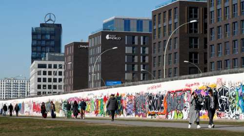 La Tribune: Η εποχή των «παχιών αγελάδων» φαίνεται να φτάνει στα όριά της