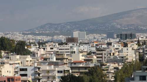 Νέες τηλεδιασκέψεις με τους θεσμούς για τα κόκκινα δάνεια